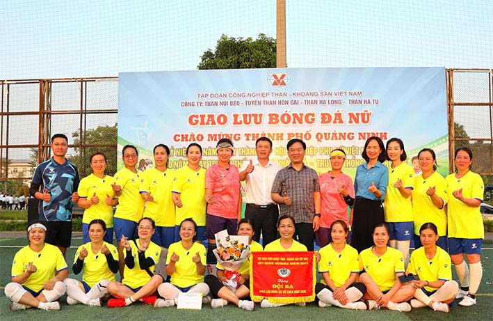 Sôi nổi Giải giao lưu bóng đá nữ 4 đơn vị ngành Than