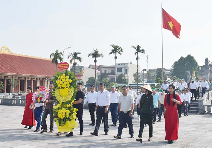 Đảng ủy Than Núi Béo tổ chức sinh hoạt chuyên đề tại 2 tỉnh Thái Nguyên và Tuyên Quang