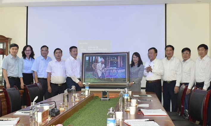 Chi bộ ban Dân vận Tỉnh ủy Quảng Ninh tổ chức sinh hoạt thực tế tại Đảng bộ Công ty Cổ phần Than Núi Béo - Vinacomin