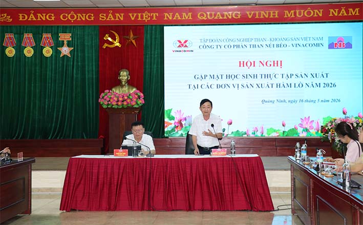 Than Núi Béo tổ chức Hội nghị gặp mặt học sinh thực tập sản xuất