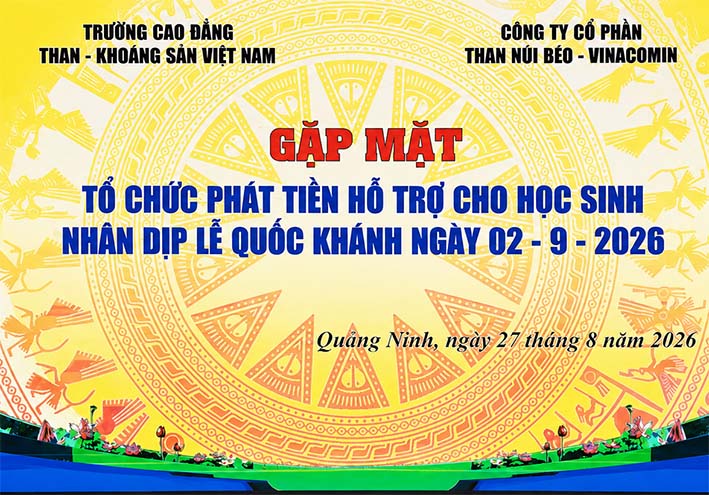 Than Núi Béo hỗ trợ học sinh học các nghề kỹ thuật hầm lò nhân dịp Quốc khánh 2/9