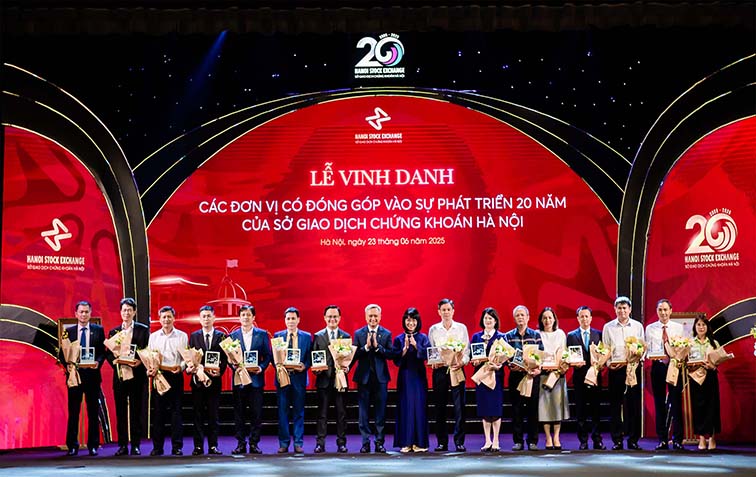 Than Núi Béo được Sở Giao dịch chứng khoán Hà Nội vinh danh